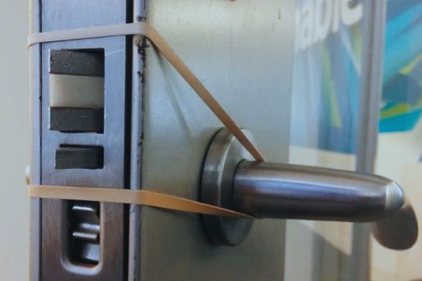 rubber bands over door knobs